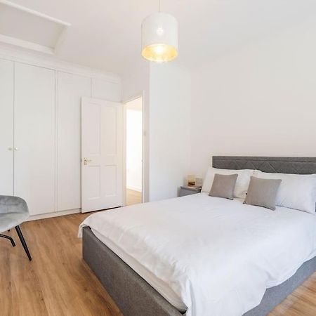 House 10 Mins To Tower Bridge Hot Tub & Parking Villa Londra Dış mekan fotoğraf