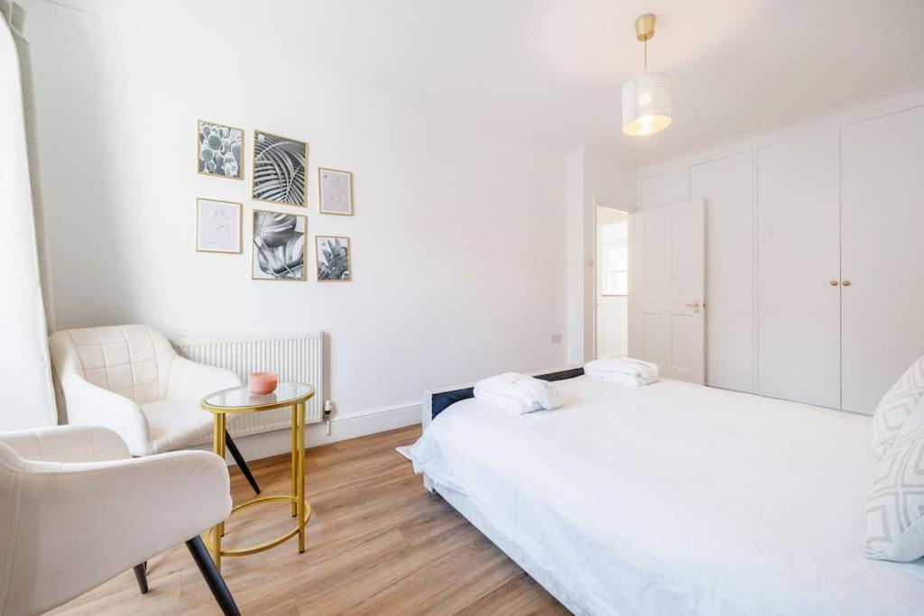 House 10 Mins To Tower Bridge Hot Tub & Parking Villa Londra Dış mekan fotoğraf