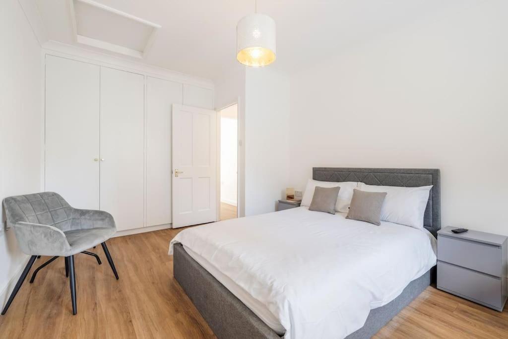 House 10 Mins To Tower Bridge Hot Tub & Parking Villa Londra Dış mekan fotoğraf