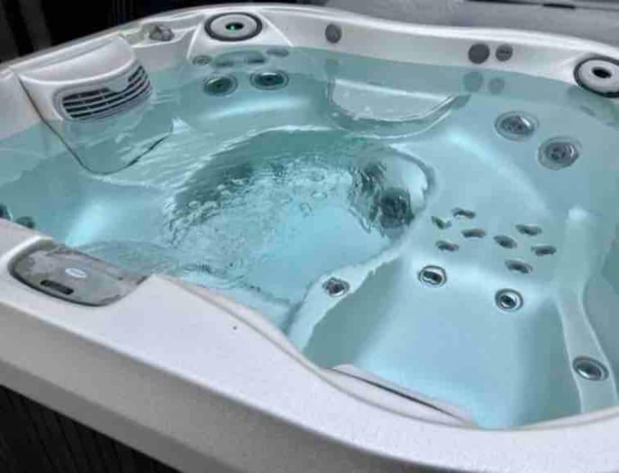 House 10 Mins To Tower Bridge Hot Tub & Parking Villa Londra Dış mekan fotoğraf