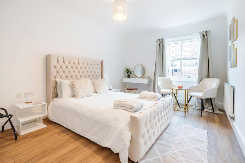 House 10 Mins To Tower Bridge Hot Tub & Parking Villa Londra Dış mekan fotoğraf